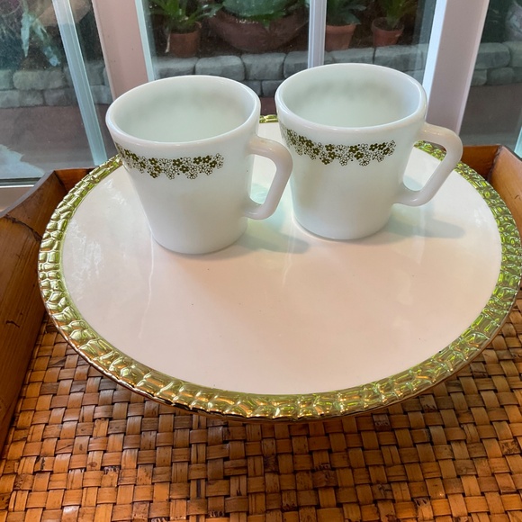 VTG PYREX Crazy Daisy Spring Blossom Mugs (2) - Picture 2 of 5